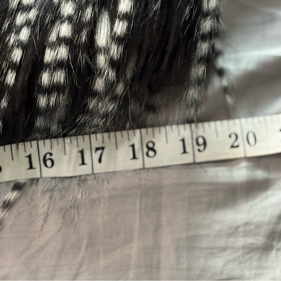 Harlow Zee faux fur black and white vest xs - Picture 9 of 11